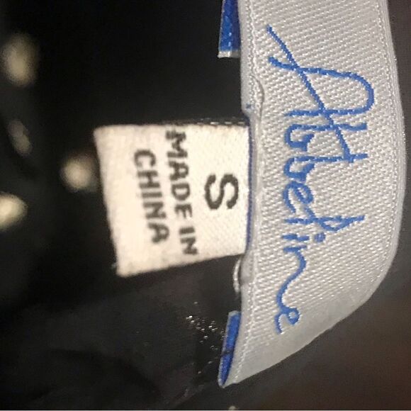 Abbeline Size small women’s black with gold design V-neck blouse - Picture 6 of 11